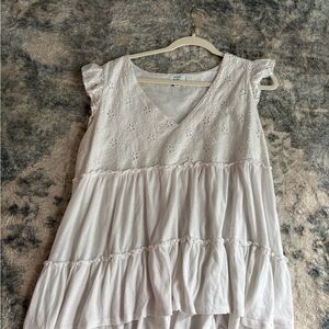 White crown and ivy top